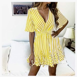 Striped yellow pleated summer dress